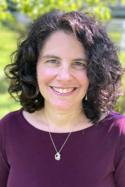 Western Illinois University English professor Amy Patrick Mossman was awarded a Modern Language Association (MLA) Pathways Step Grant.