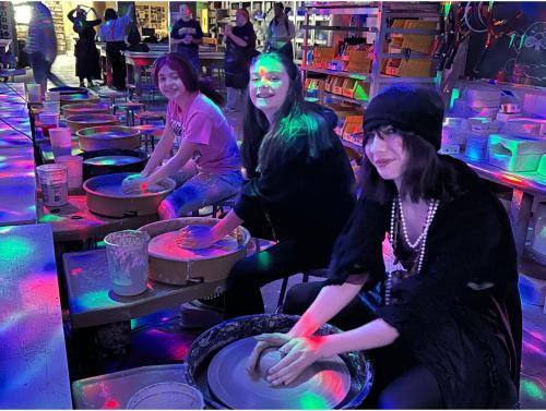 During the event, students participated in studio workshops, portfolio reviews with WIU Art & Design faculty, and tours of WIU’s art facilities, while learning more about the University’s art and design programs over a complimentary lunch.